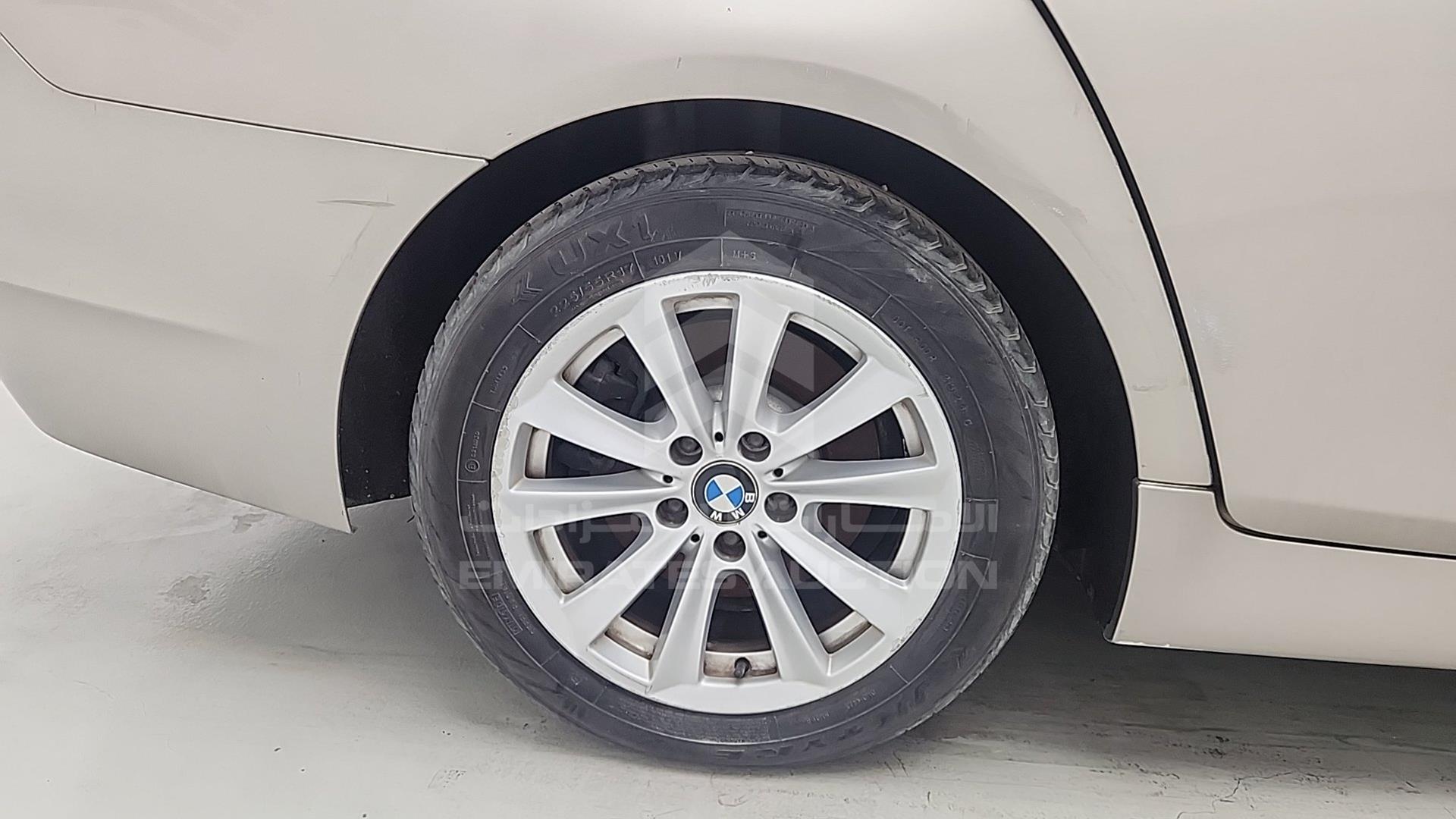 2013 BMW 528 VIN: WBAXG3107DDW40101