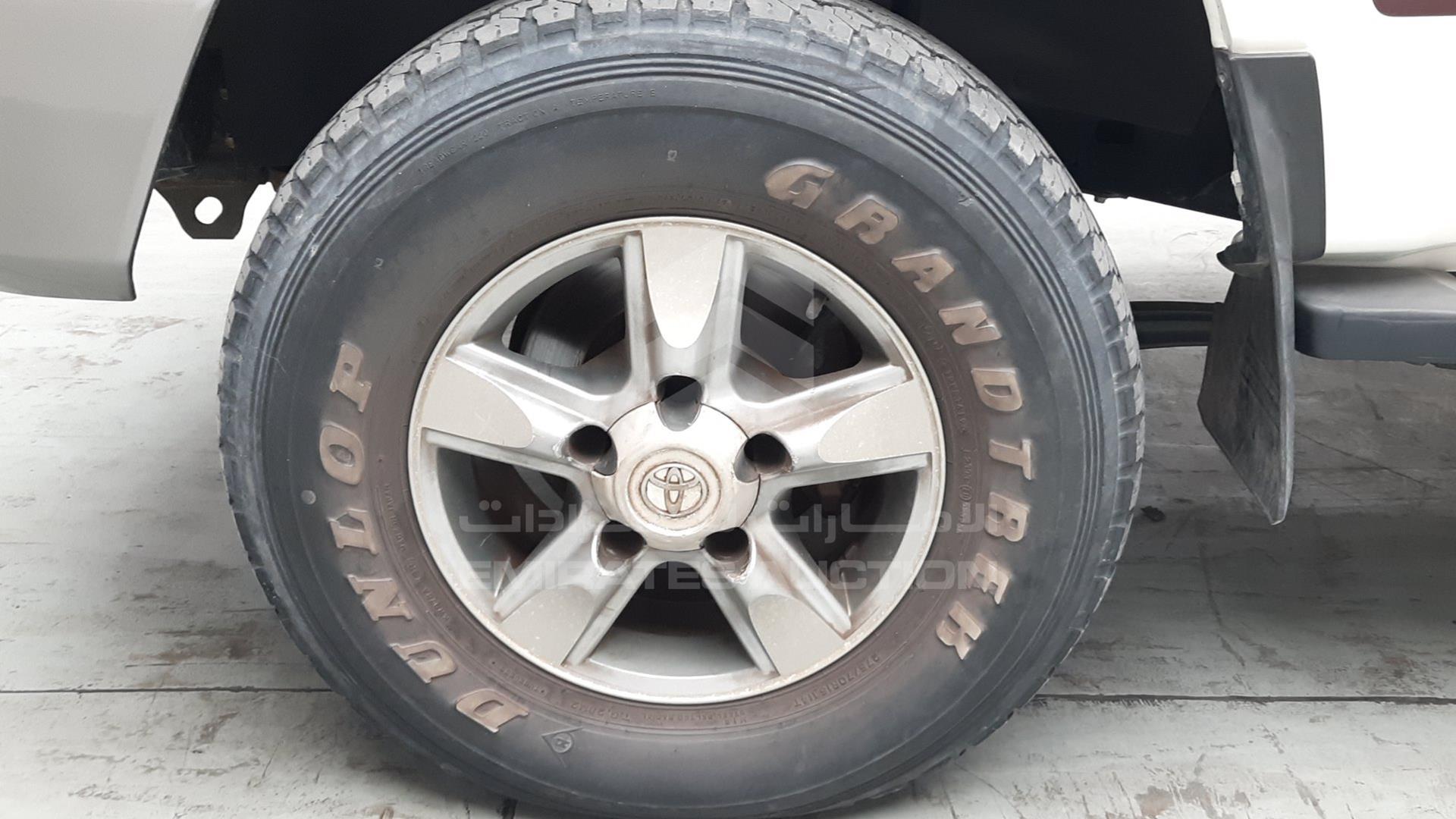 2013 TOYOTA LAND CRUISER VIN: JTFLU73J9D4538474