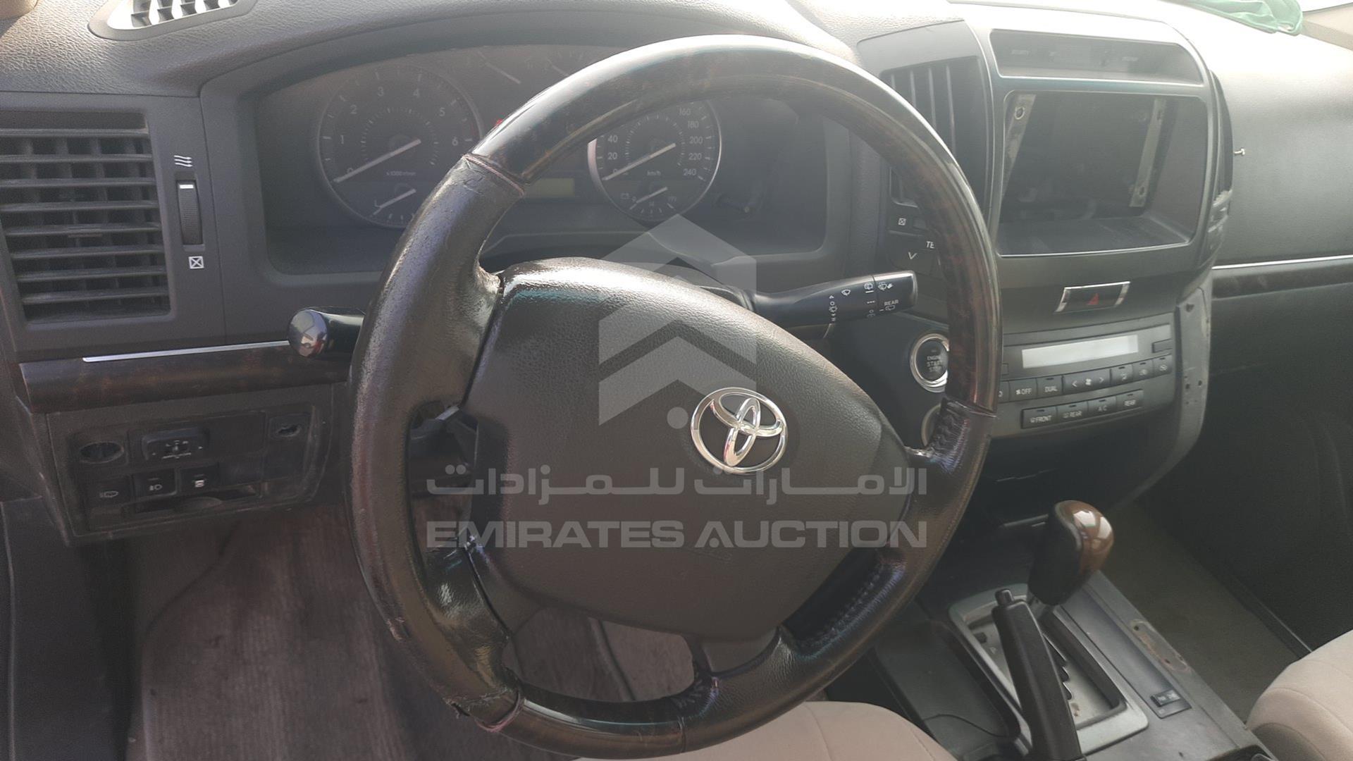 2011 TOYOTA LAND CRUISER VIN: JTMHU09J2B5052304
