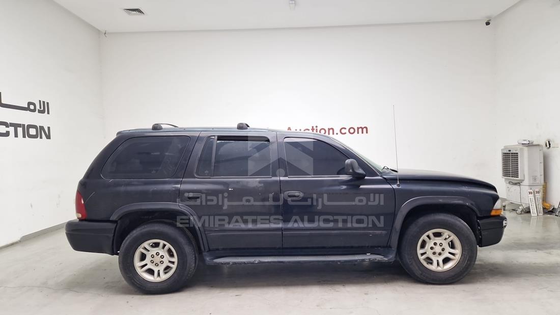 2003 Dodge Durango — Front Right Angle — Photo 11