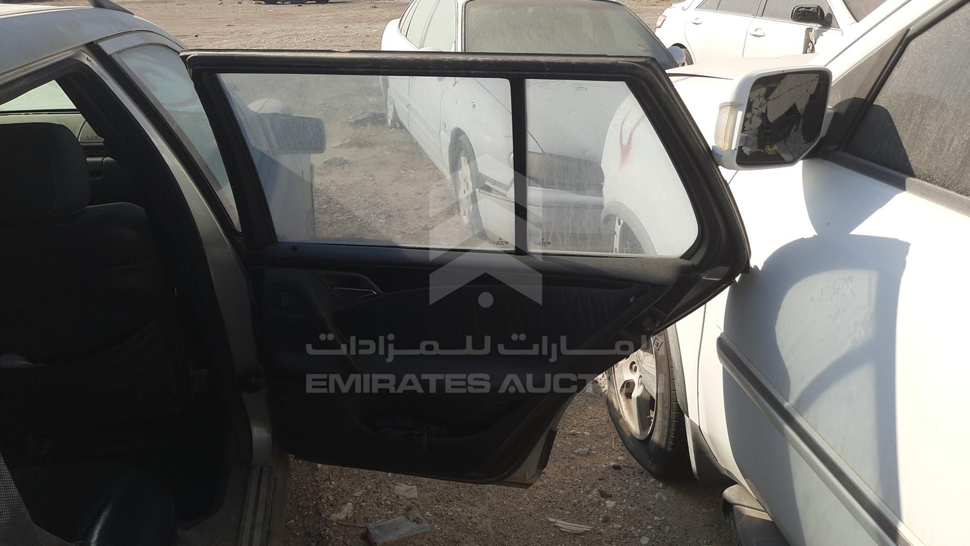 0 MERCEDES E 320 VIN: WDB2102651A540046