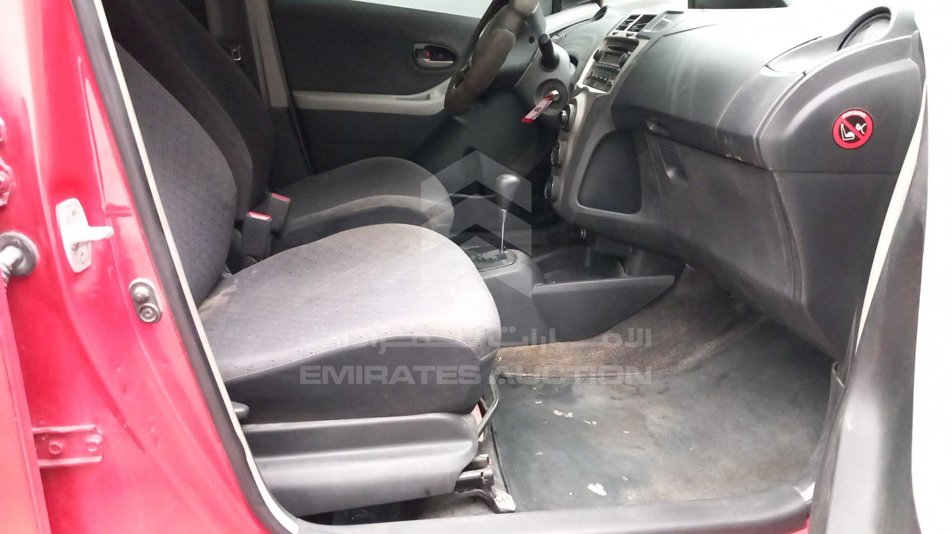 2009 TOYOTA YARIS VIN: JTDKW923995117837