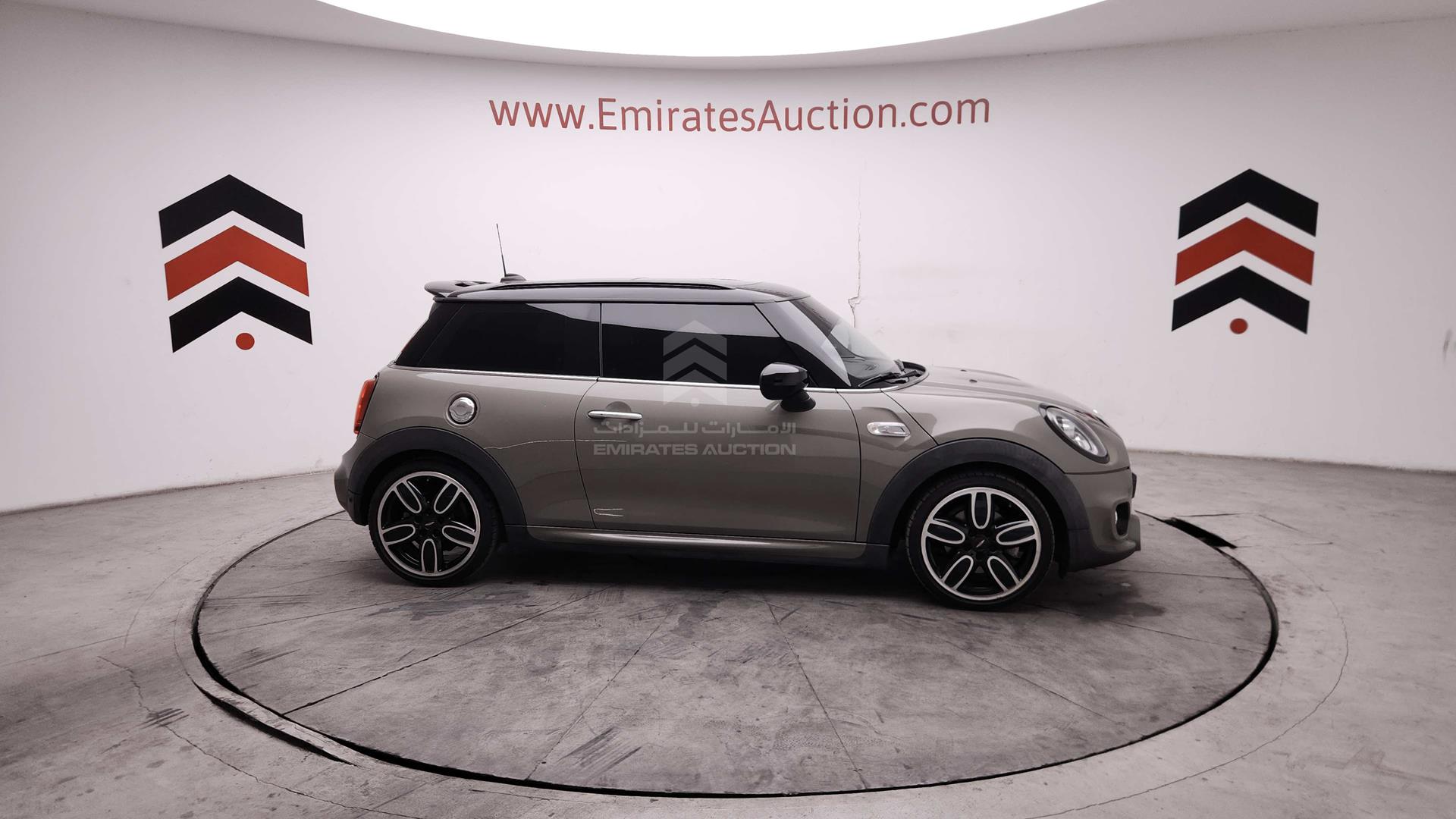 2021 MINI COOPER S VIN: WMWXR5A00M2N03907