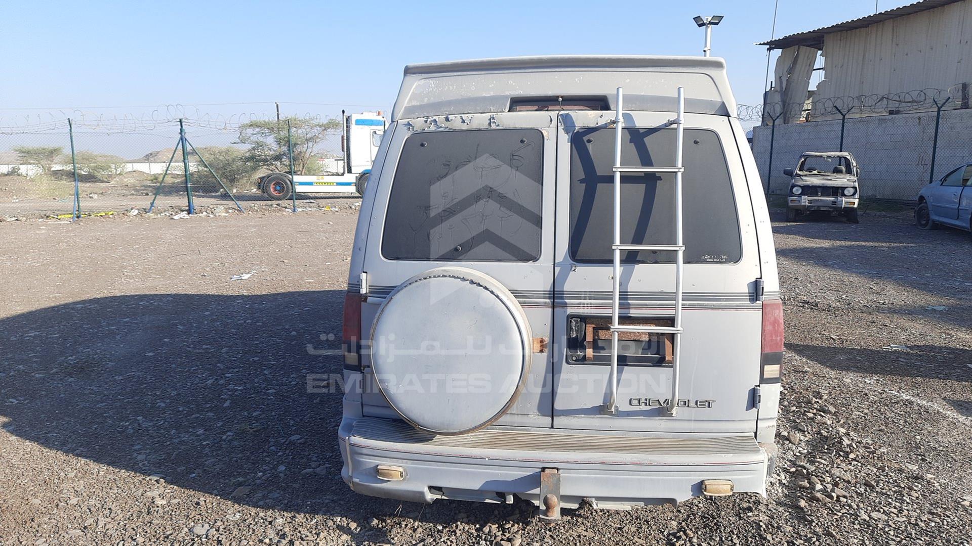 1997 CHEVROLET ASTRO VIN: 1GCDL19W3VB133658