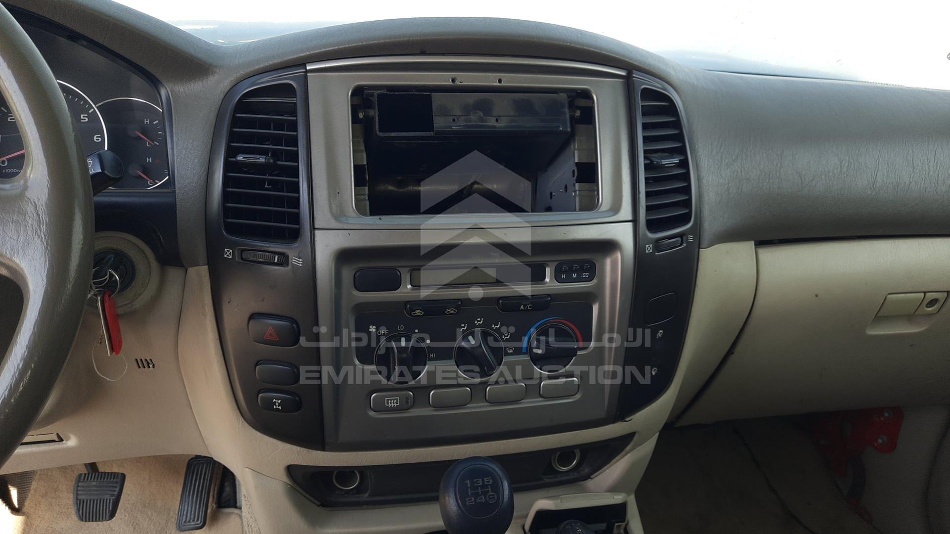 2007 TOYOTA LAND CRUISER VIN: JTGHJ09J477006870