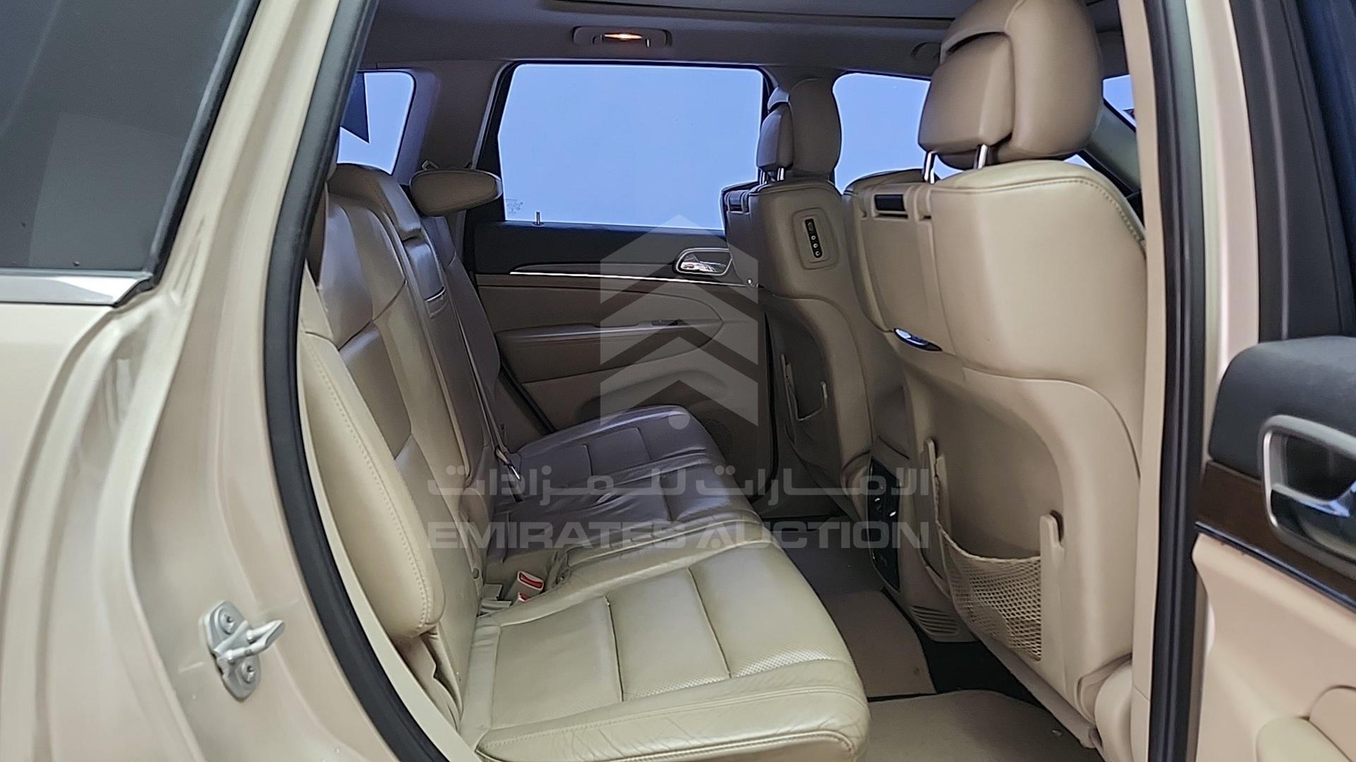 2015 JEEP GRAND CHEROKEE VIN: 1C4RJFBG4FC687380