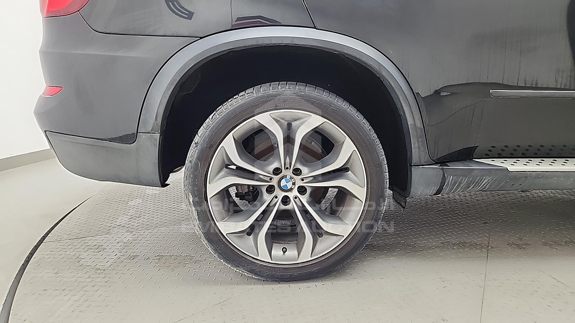 2013 BMW X5 VIN: WBAZV4107DL923737