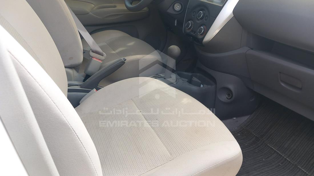 نيسان صني 2024 — زاوية الراكب الأمامي للمقعد — صورة 23