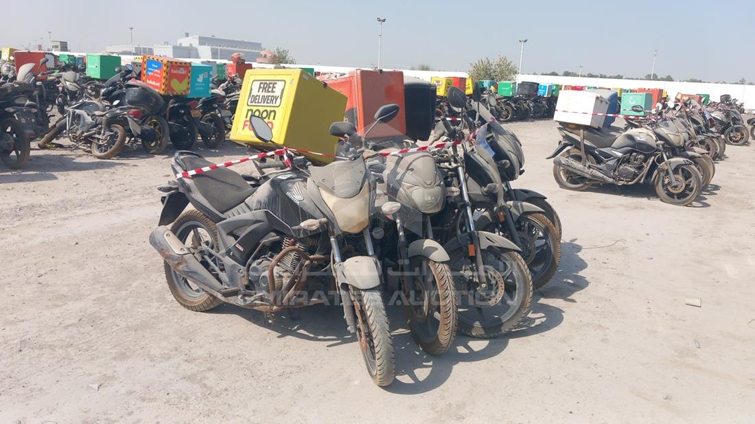 5 Motorbikes — Front Right Angle — Photo 11