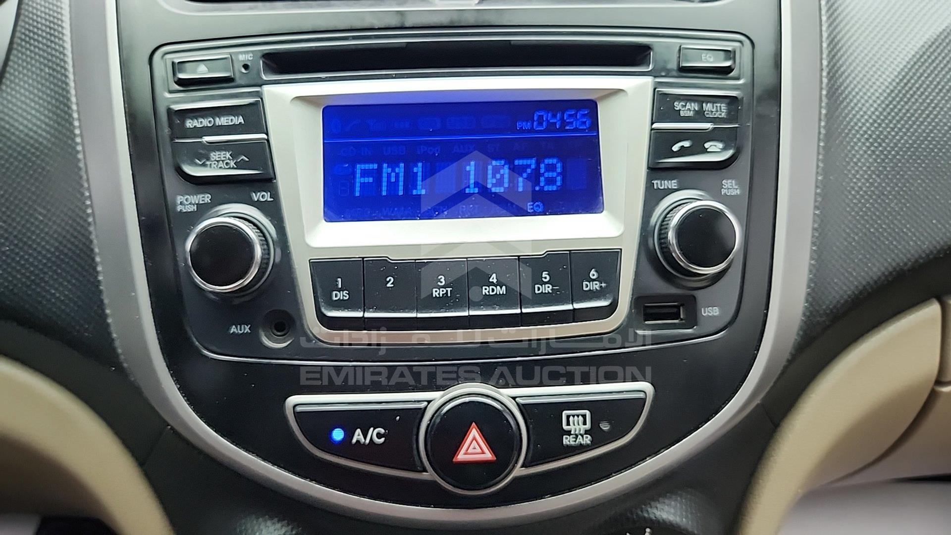 2017 HYUNDAI ACCENT VIN: KMHCT41B5HU235733