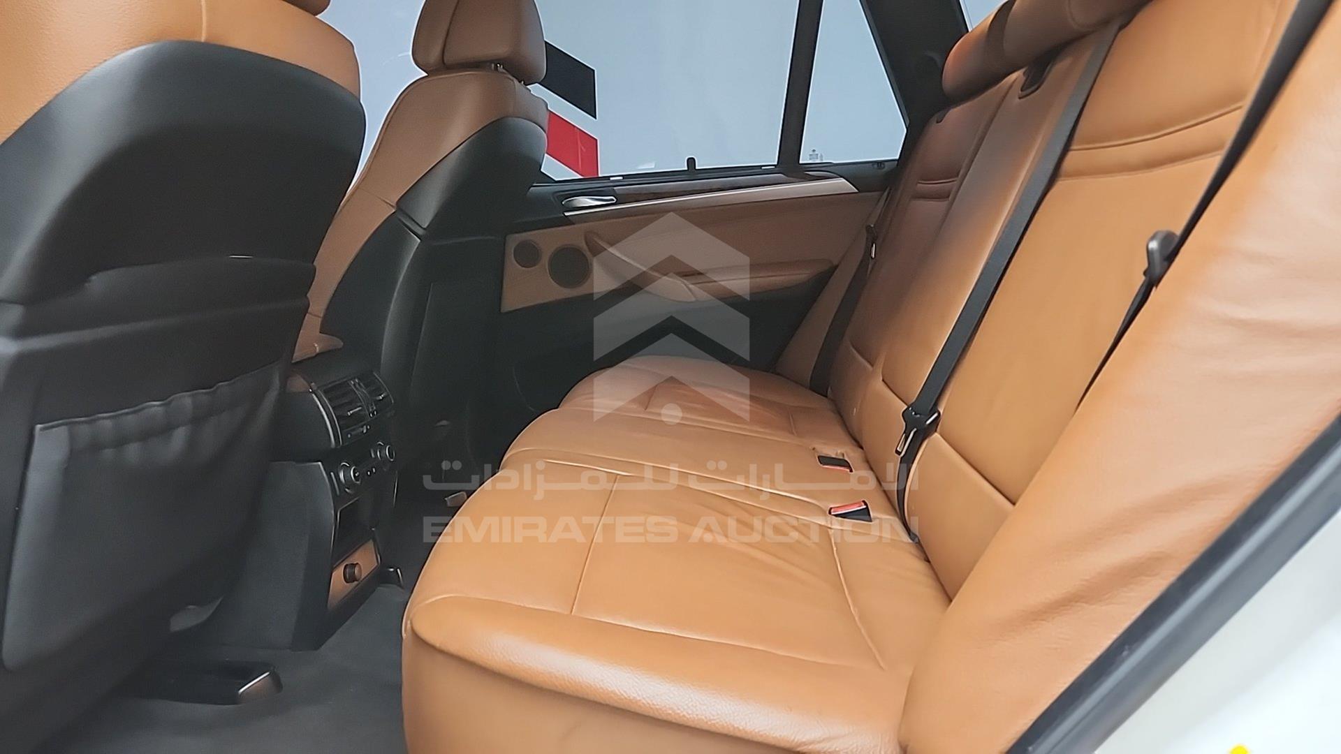 2008 BMW X5 VIN: WBAFE81028L092731