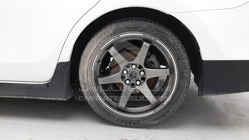 RKLBL9HE7F5241122 Auction: EmiratesAuction Lot: 407963 RKLBL9HE7F5241122 Toyota Corolla 2015 WHITE Photo 42