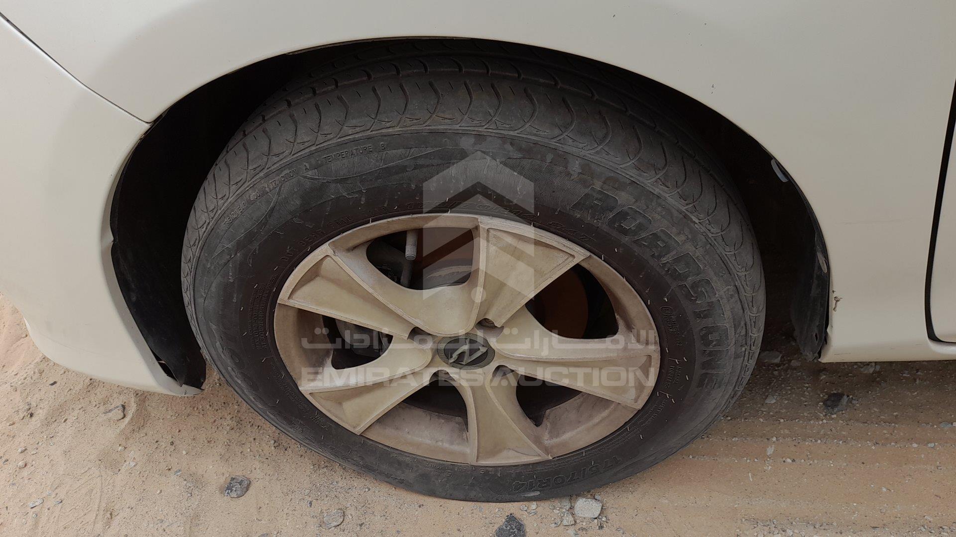 JTDKW9D36DD536188 - 2013 Toyota Yaris - #360605
