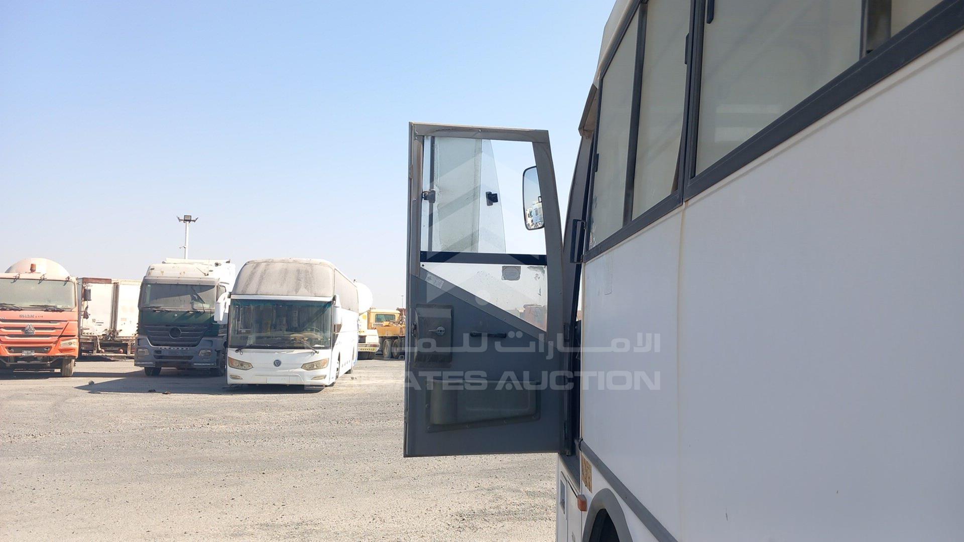 2015 ASHOK LEYLAND FALCON VIN: MB1PBEFA9FUEA0086