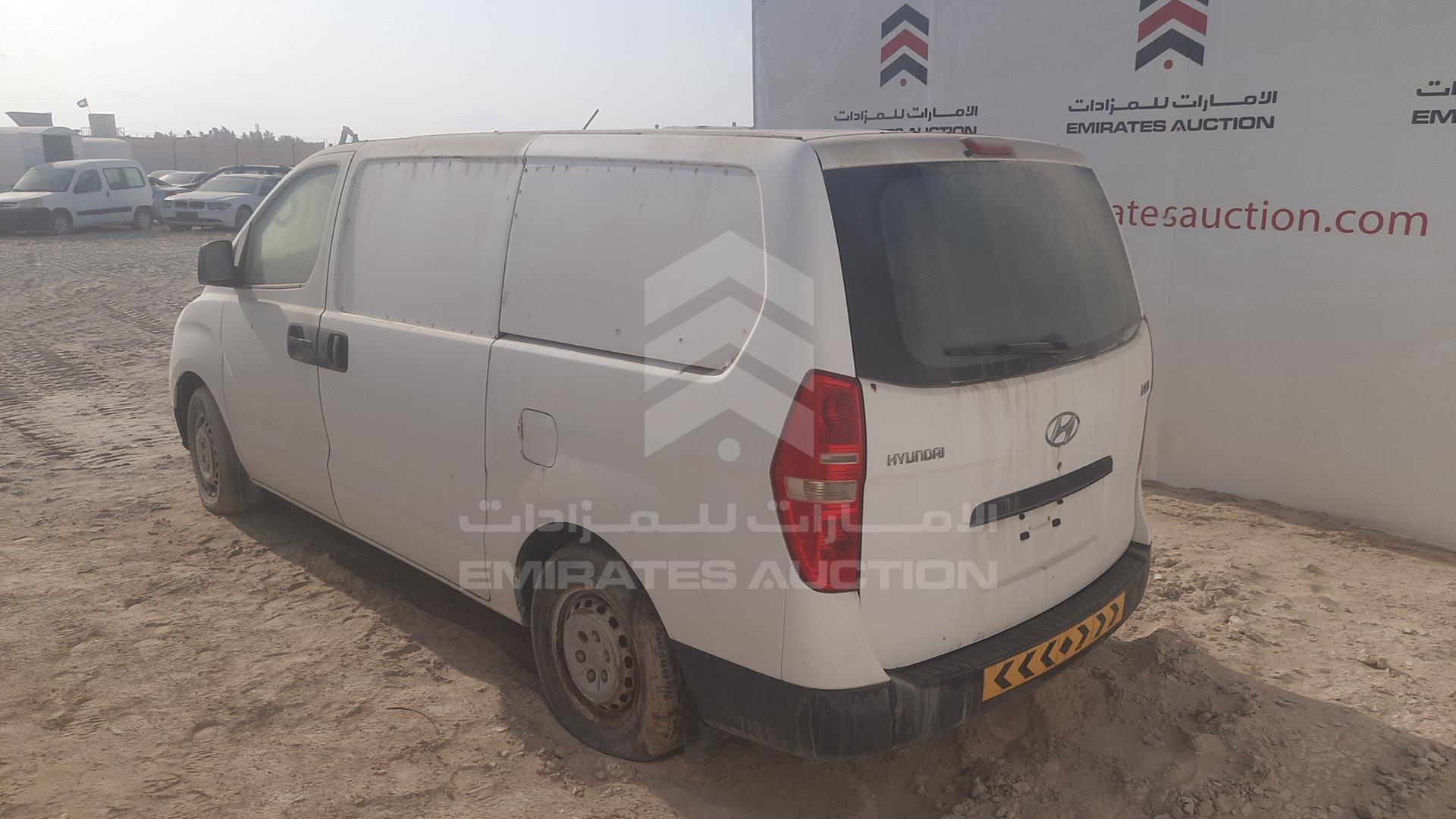 2012 HYUNDAI H1 VIN: KMHWG81RXCU430838