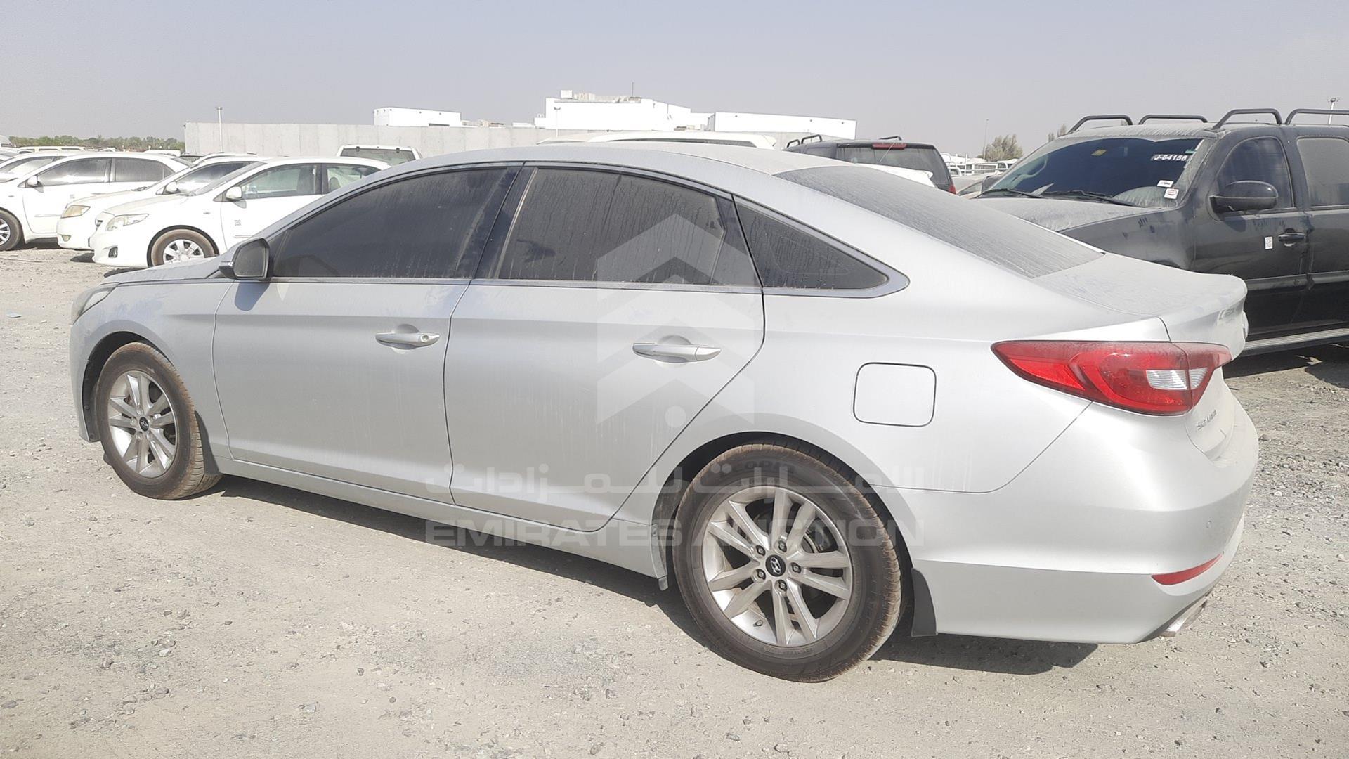 2016 HYUNDAI SONATA VIN: KMHE241G2GA122507