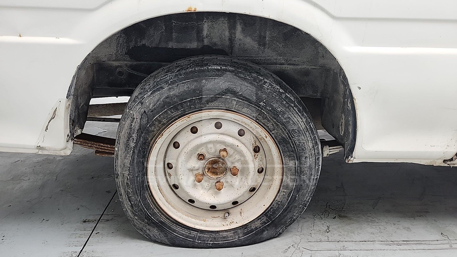 1996 TOYOTA HIACE VIN: RZH1150002818