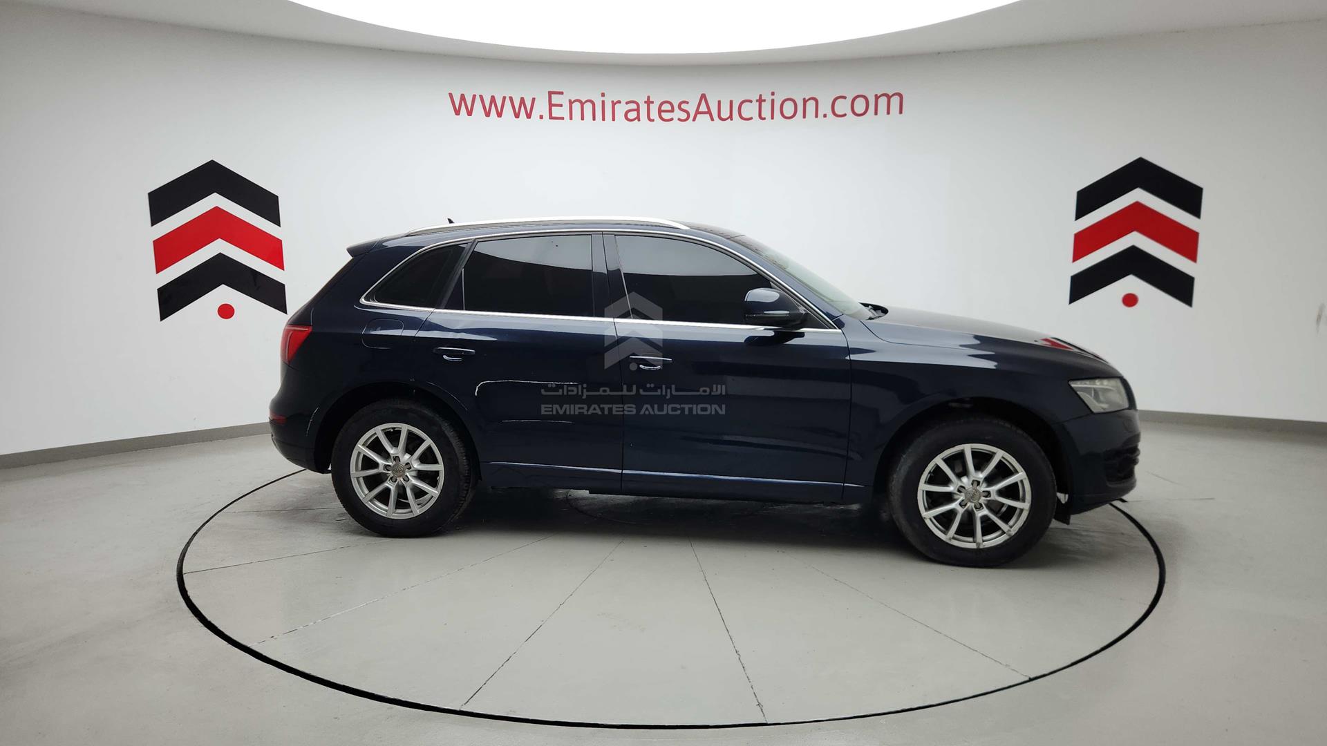 2011 AUDI Q5 VIN: WAUCFC8R2BA042938