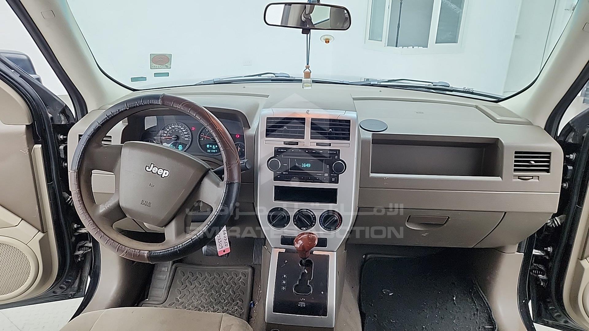 2008 JEEP PATRIOT VIN: 1J8FFF8W38D667758