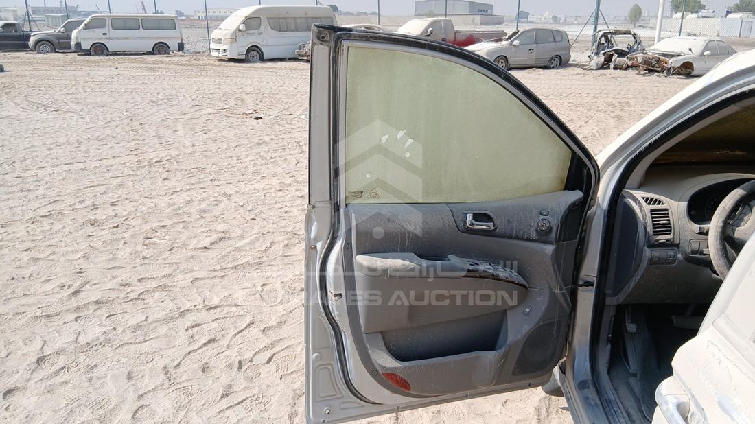 كيا كرنفال 2009 — الباب الأمامي الأيسر — صورة 10