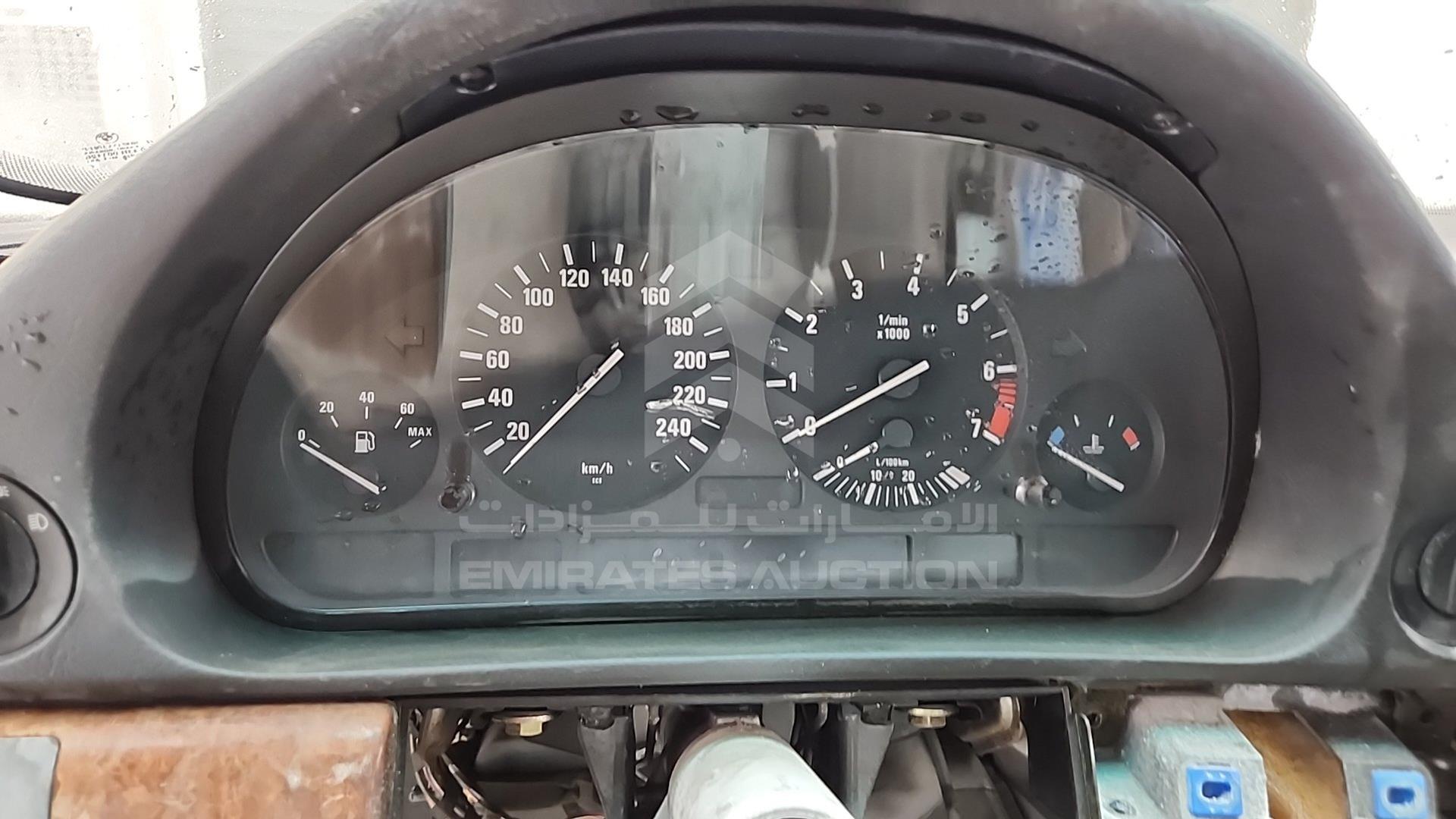 2001 BMW 728 VIN: WBAGH41051DB90658
