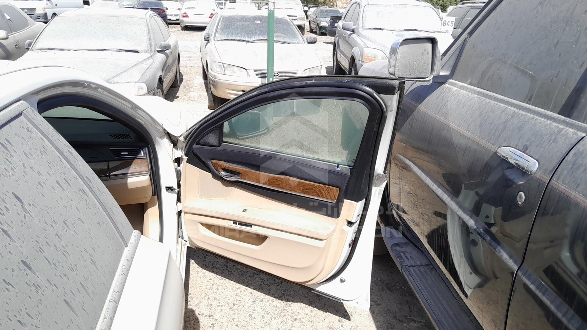2009 BMW 740 LI VIN: WBAKB41039CY45684