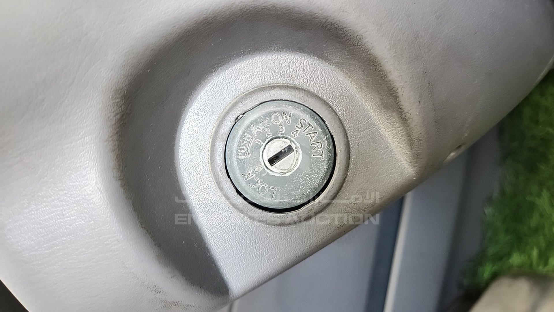 2003 NISSAN URVAN VIN: JN6FE52S83X400985