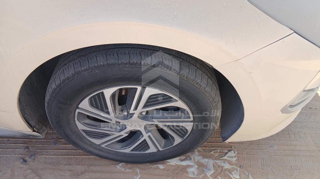 2021 Hyundai Sonata Hybrid — Front Right Tyre — Photo 29