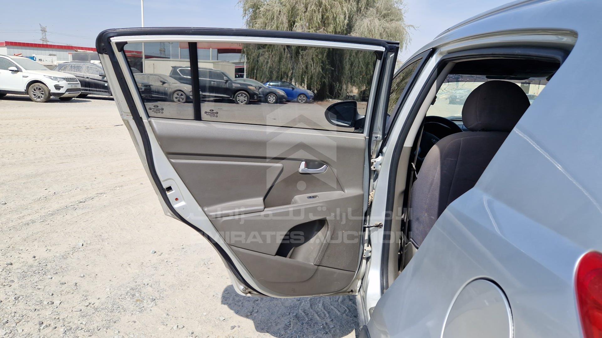 2011 KIA SPORTAGE VIN: KNAPB8116B7030318