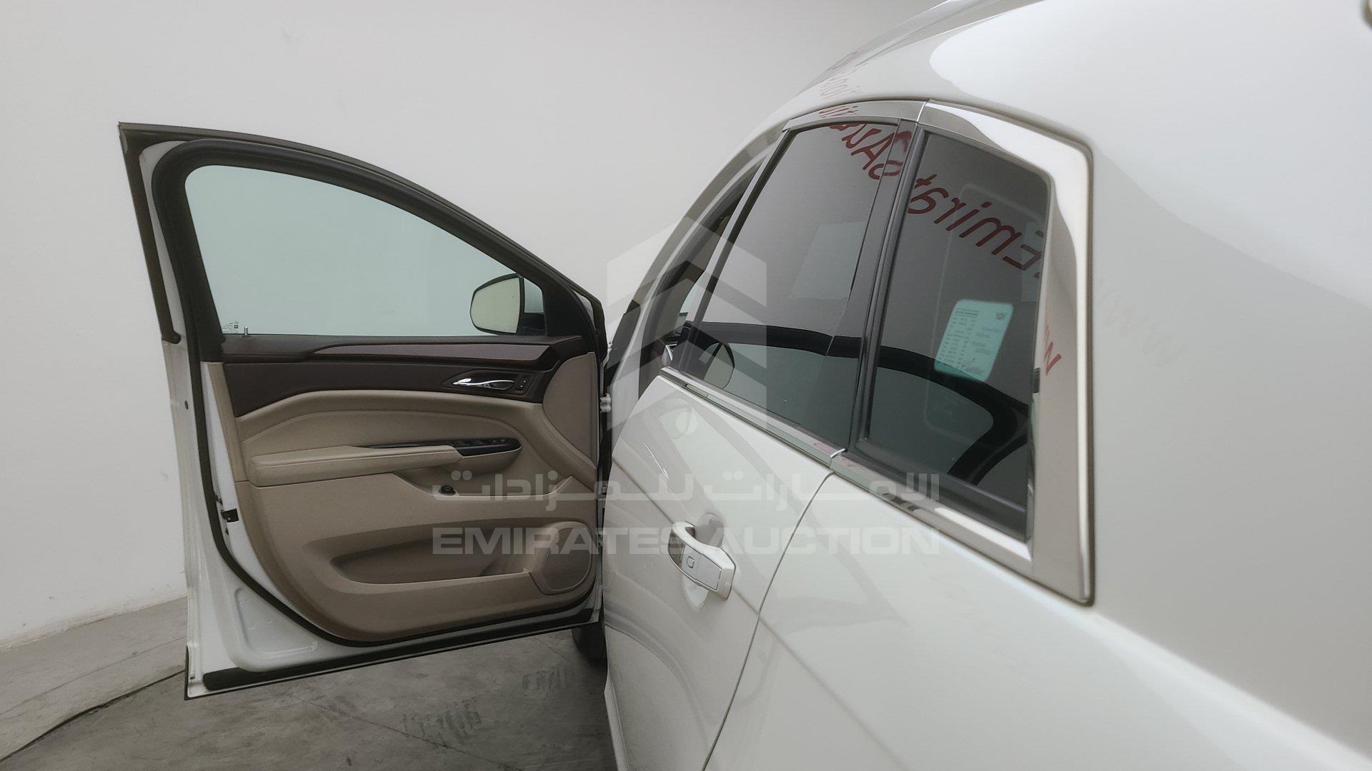 3GYFN9E32FS556311 - 2015 Cadillac SRX - #428187