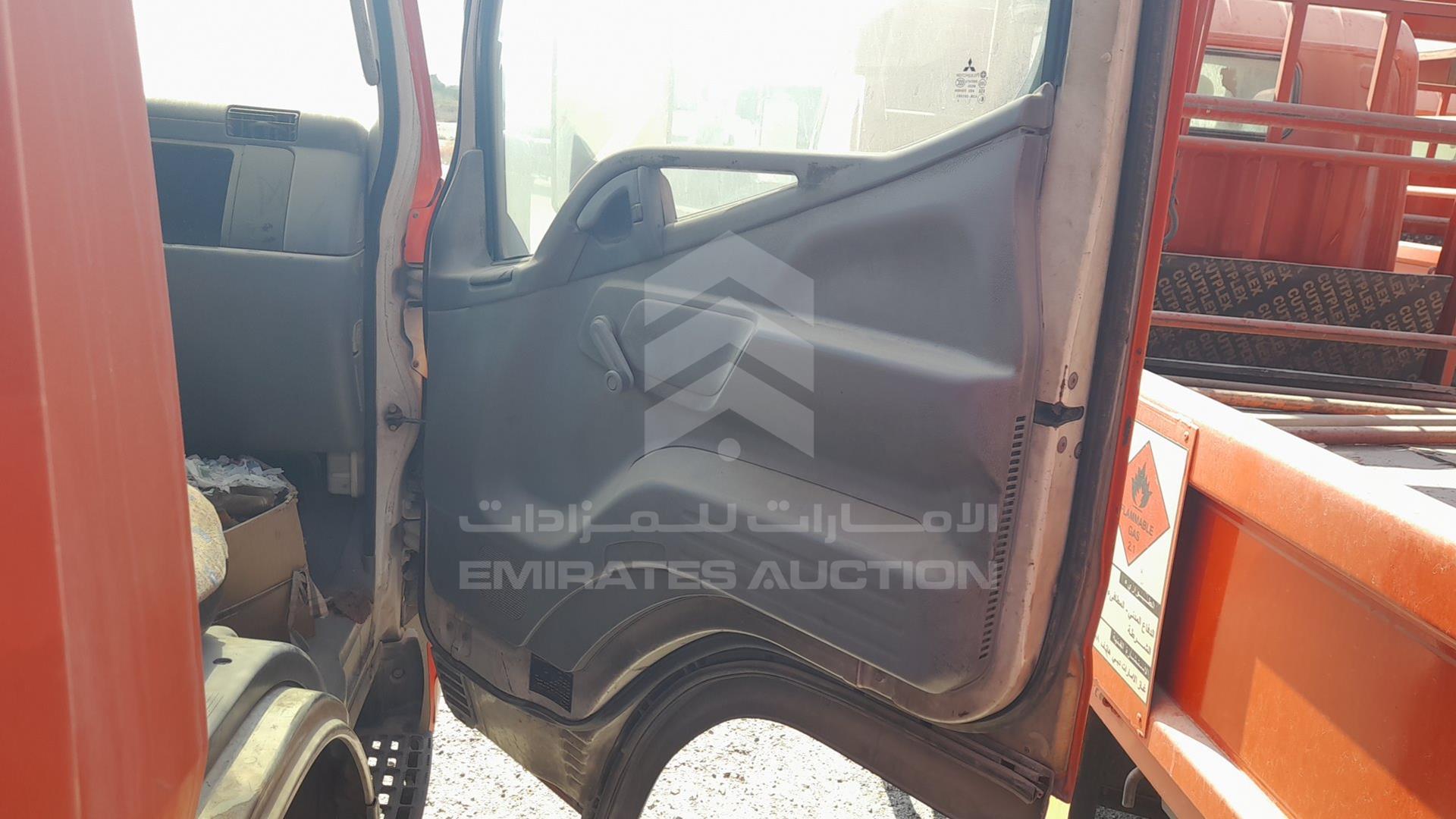 2011 MITSUBISHI CANTER VIN: JL7BCE1J8BK002190