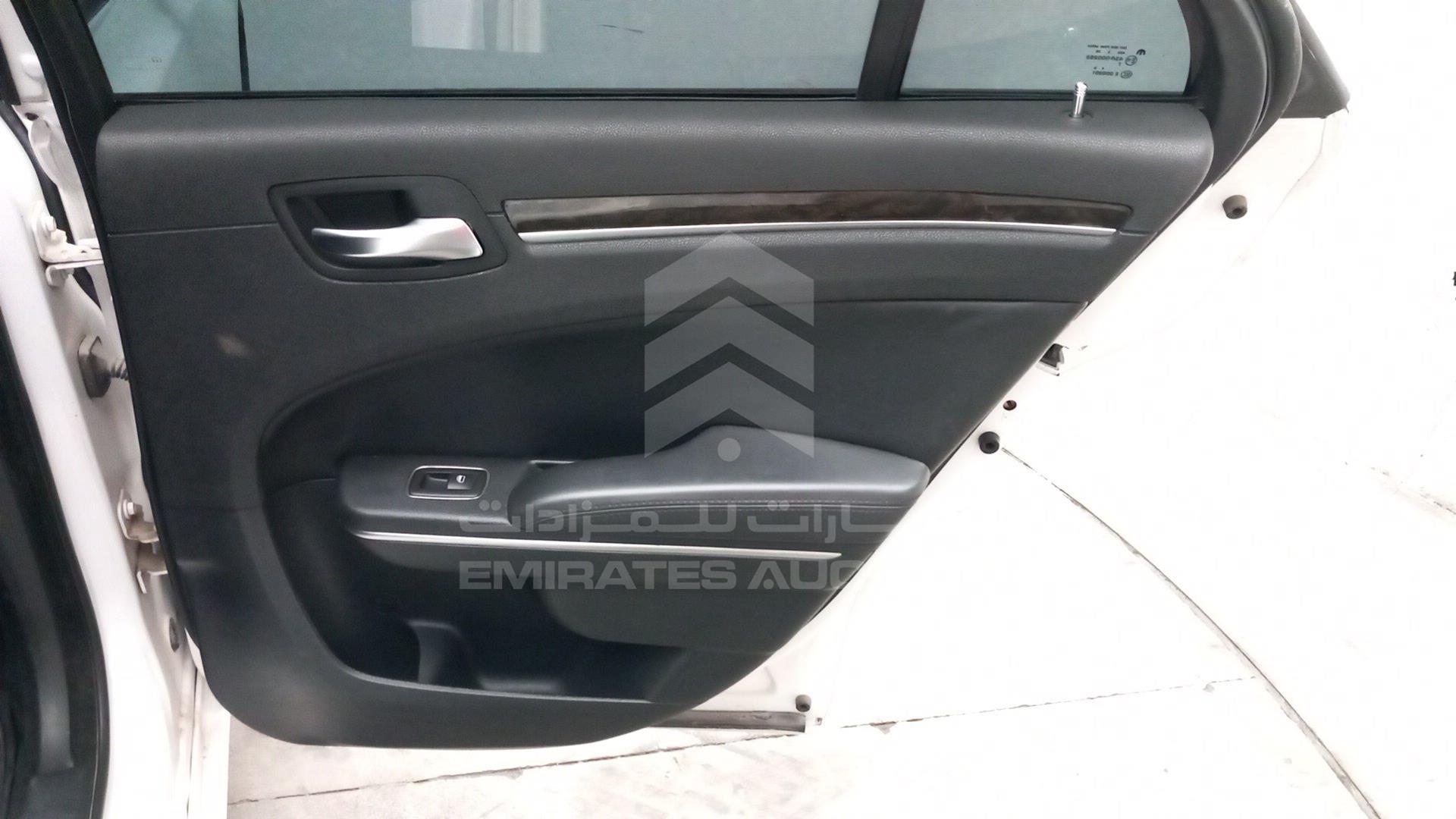 2014 CHRYSLER 300 C VIN: 2C3CCAKGXEH235923