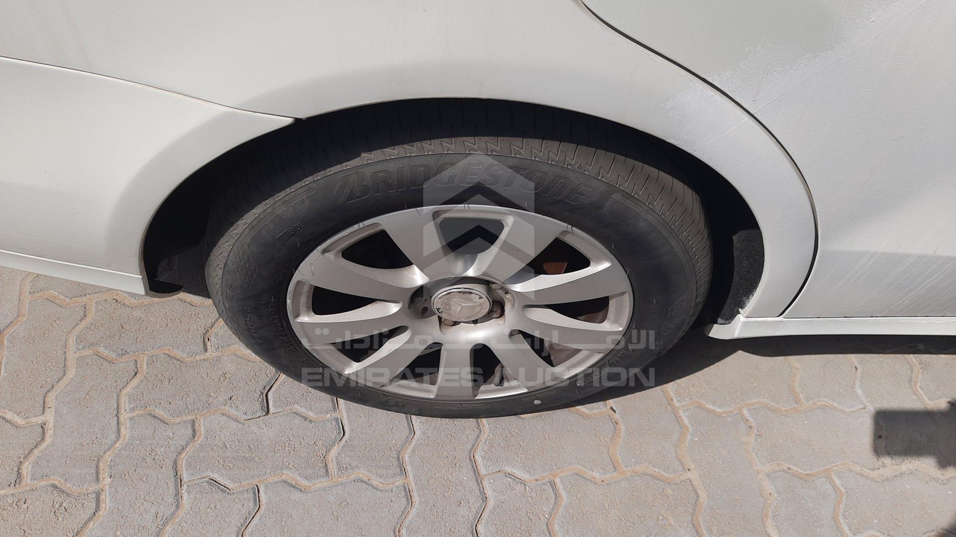 0 MERCEDES --- VIN: WDDHF5EB0AA214075
