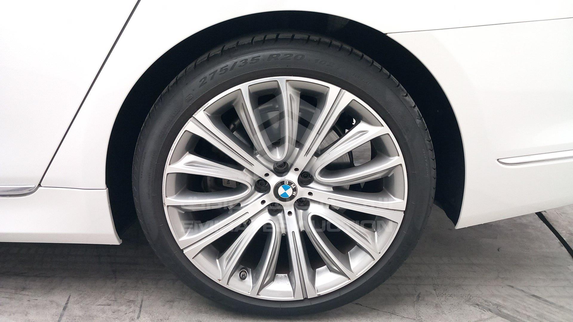 2017 BMW 740 LI VIN: WBA7E2107HG408800