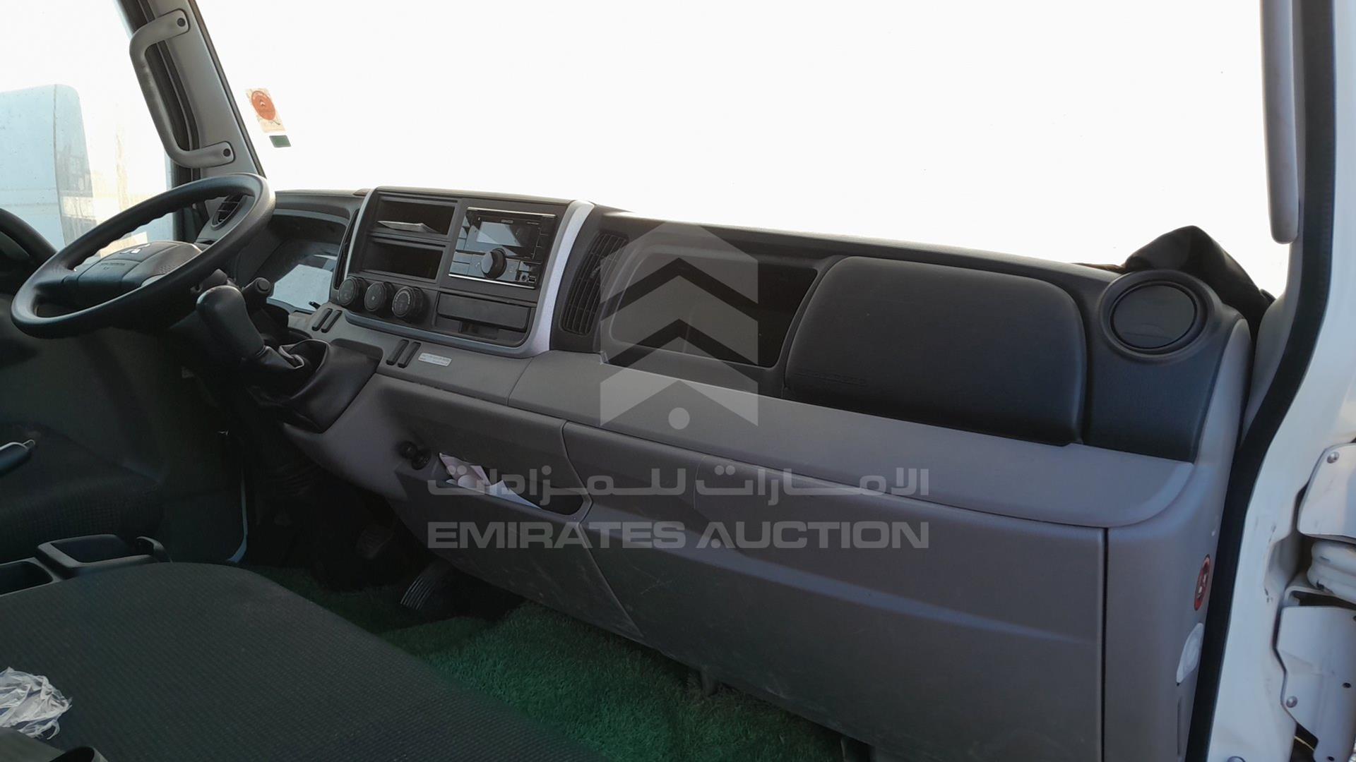 2023 MITSUBISHI CANTER VIN: JL6BDG6AXPK011938