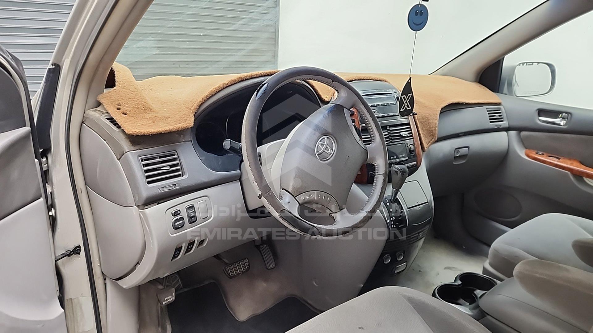 2007 TOYOTA SIENNA VIN: 5TDZK22C77S008334