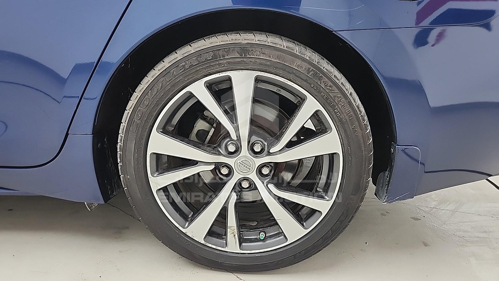 2016 NISSAN MAXIMA VIN: 1N4AA6AP5GC384534