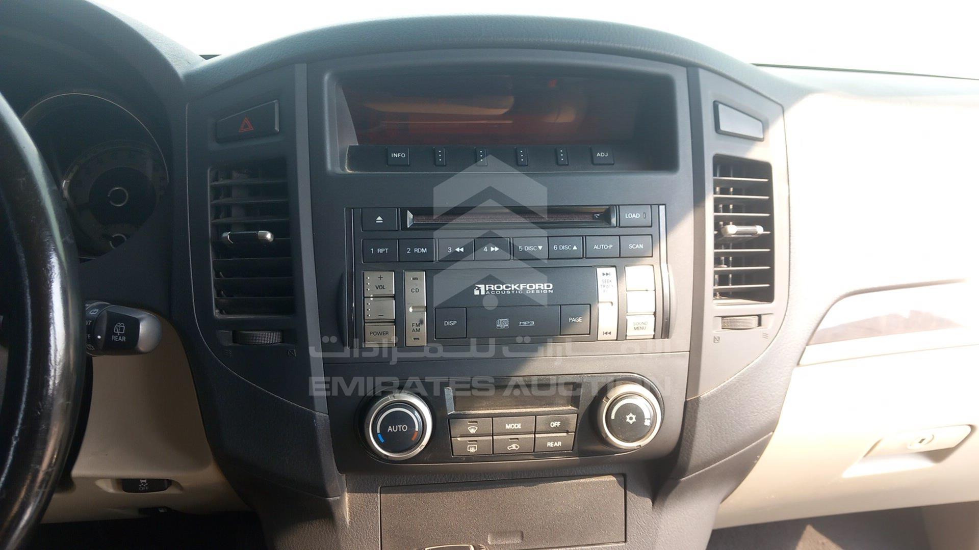 2013 MITSUBISHI PAJERO VIN: JMYLRV95WDJ701089