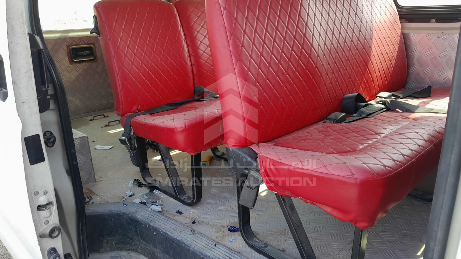 2015 TOYOTA HIACE VIN: JTGJX02P0F5041124