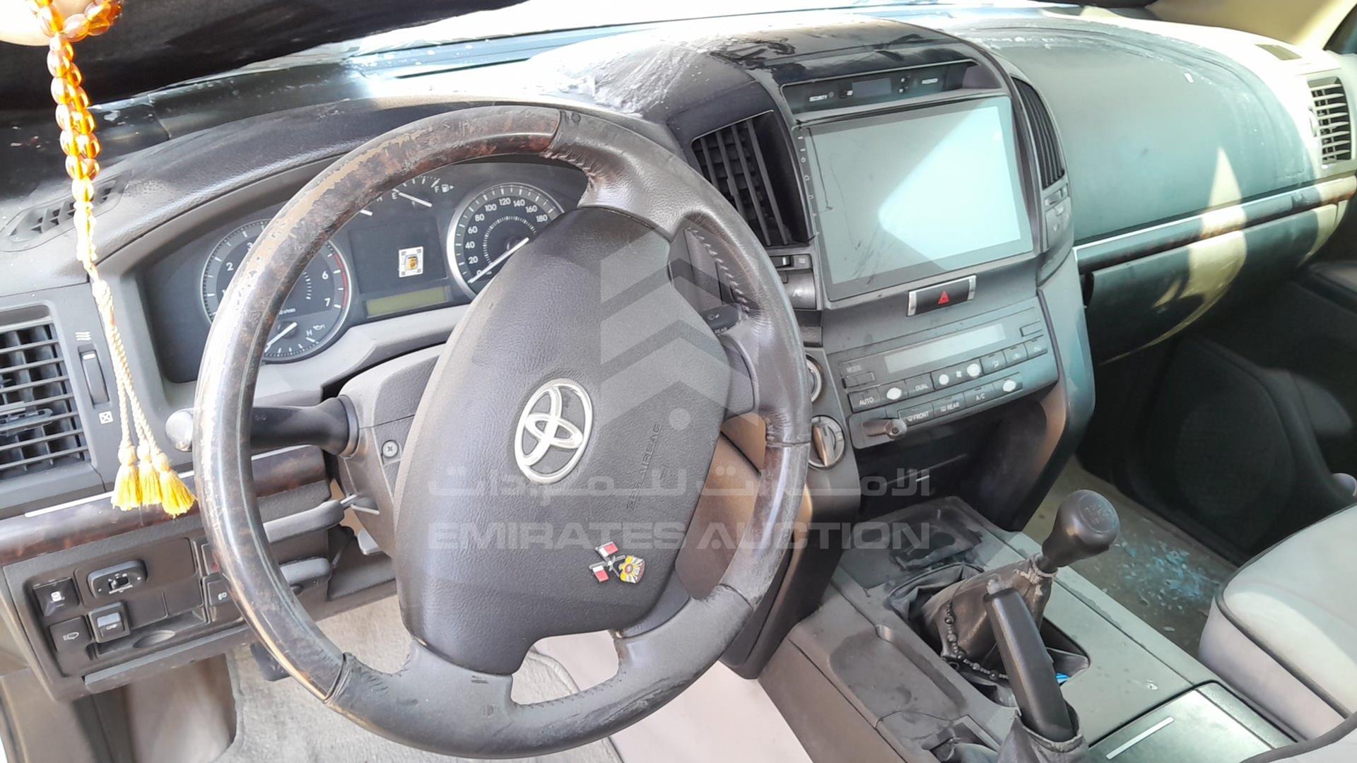 2011 TOYOTA LAND CRUISER VIN: JTMHU09J5B4046244