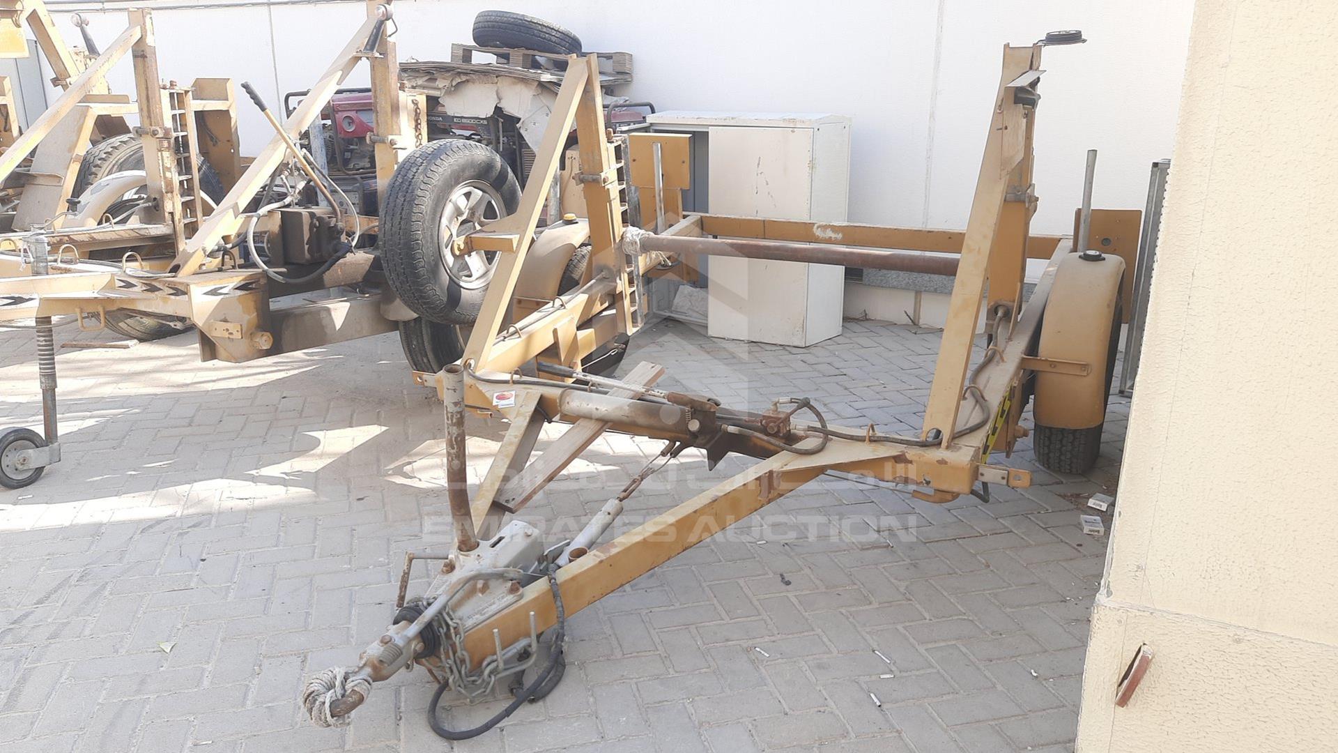 2019 TRAILER LOCAL VIN: D083084DXBTRAILER