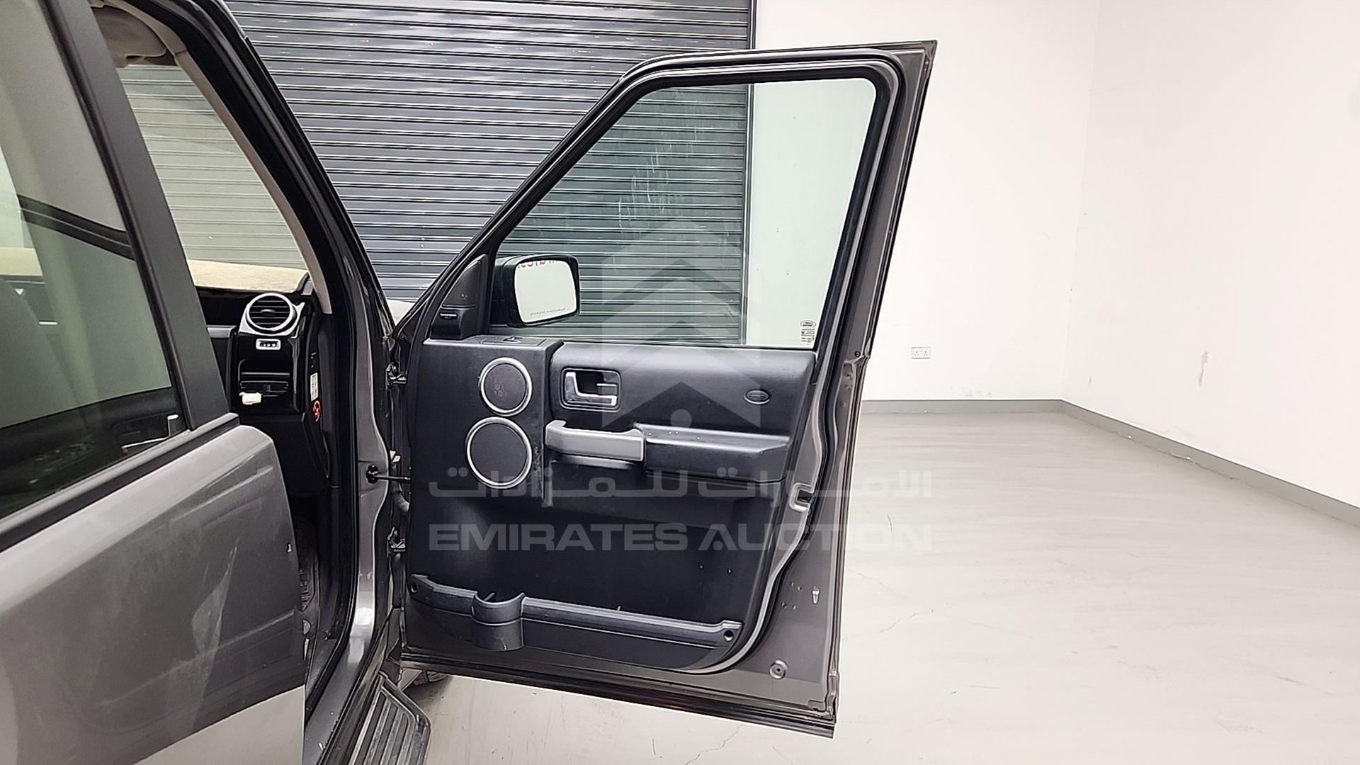 2008 LAND ROVER LR3 VIN: SALLAAA548A472871