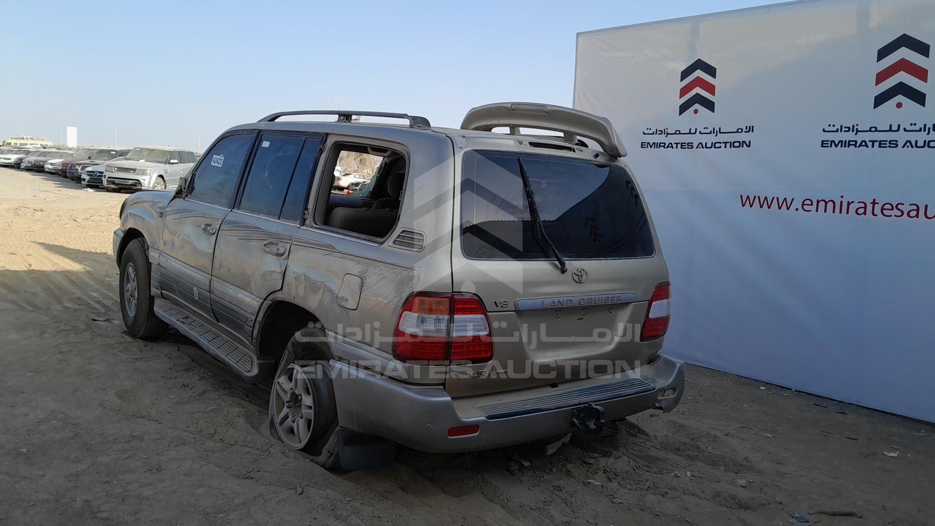 2006 TOYOTA LAND CRUISER VIN: JTEHT05J262085590