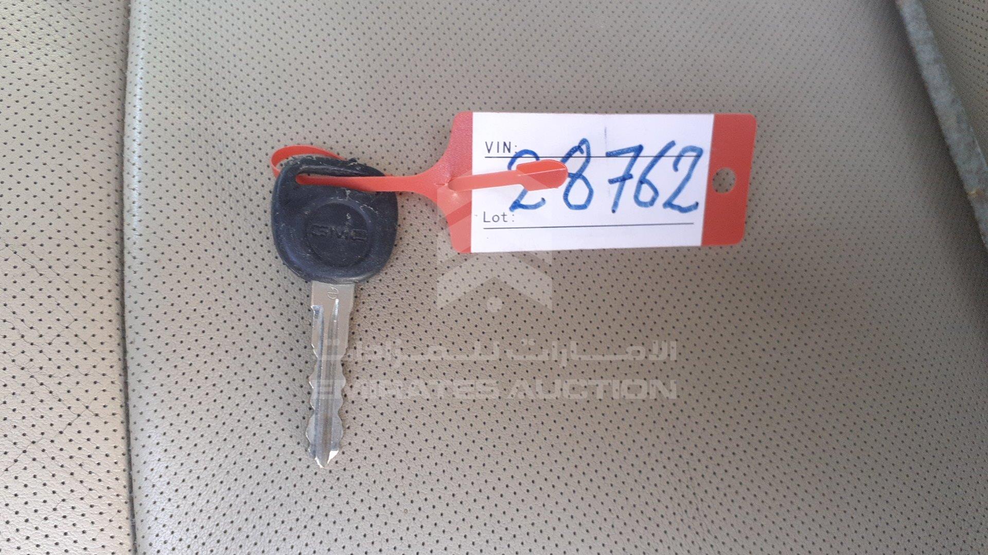1GKS27EF8CR172113 - 2012 GMC Yukon - #355113