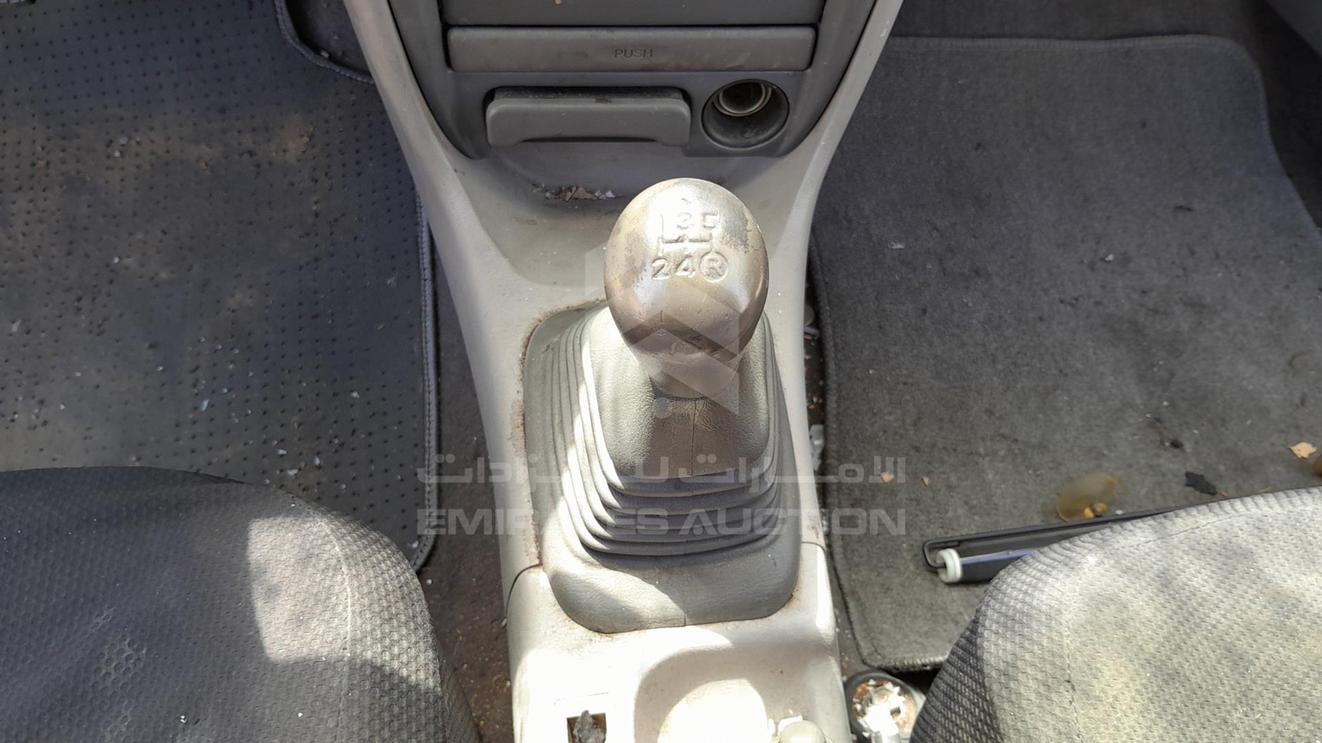 1998 TOYOTA COROLLA VIN: JTB72EEB0W4000948