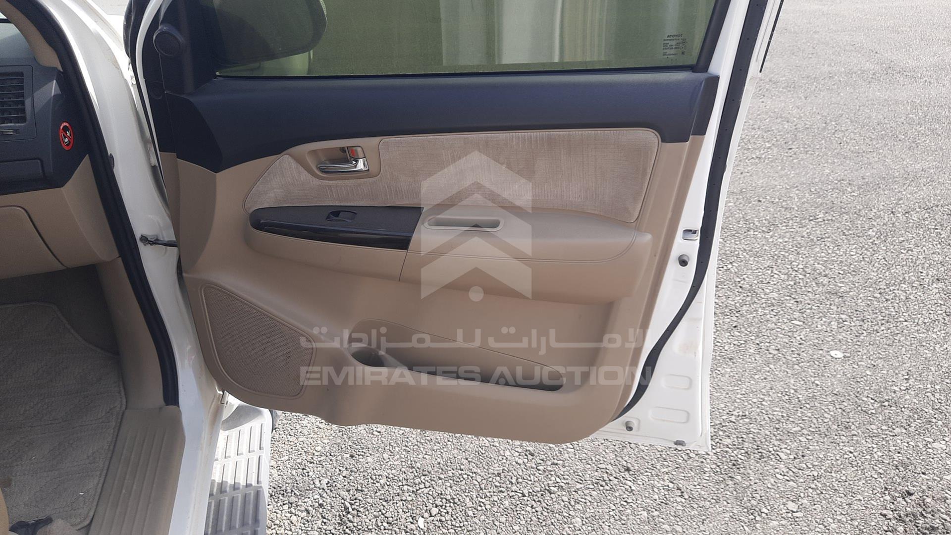 2014 TOYOTA FORTUNER VIN: MHFYU59G6E7034743