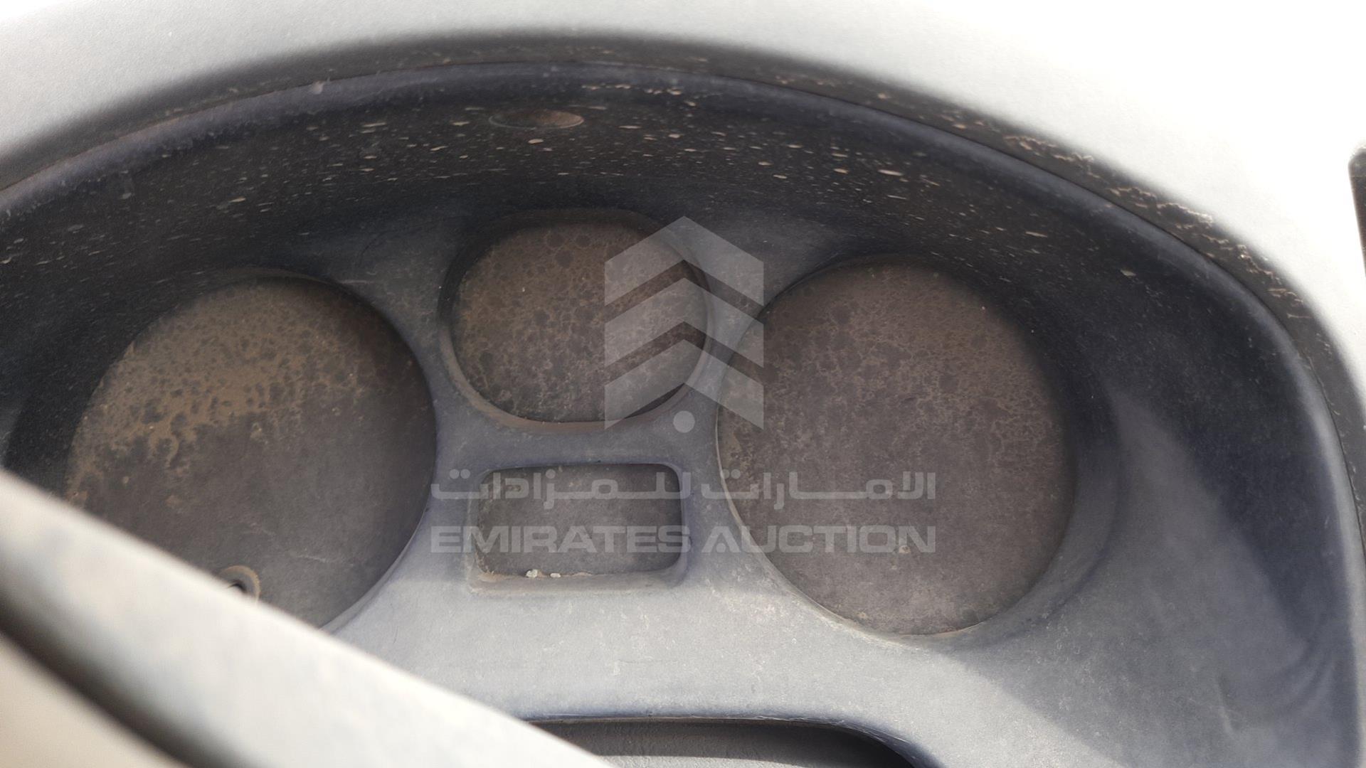 0 TOYOTA --- VIN: SXA100161188