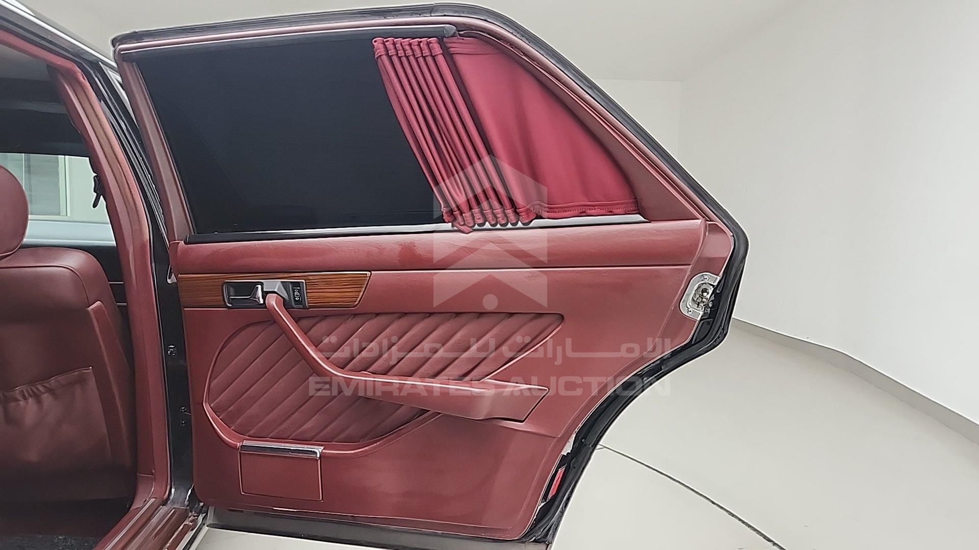 1989 MERCEDES SEL 300 VIN: WDBCA25E2KA466194