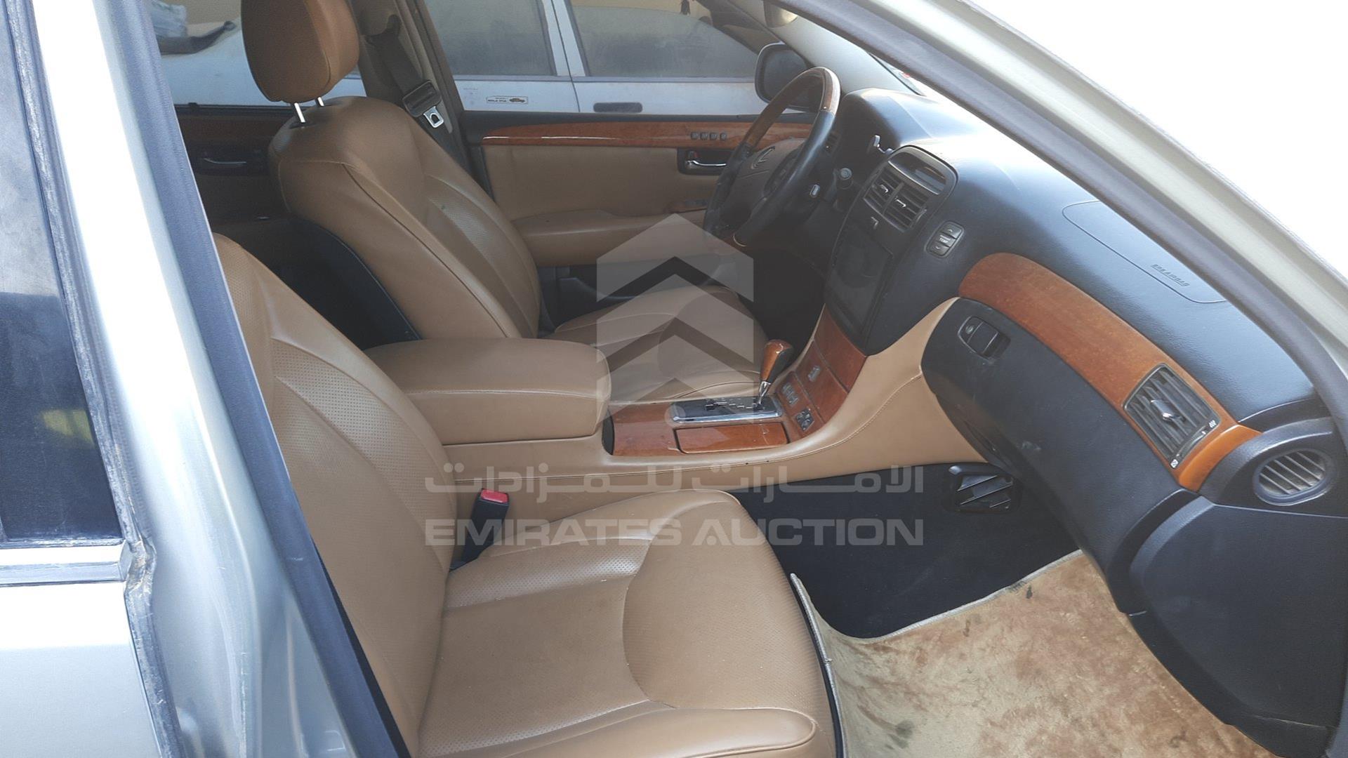 0 LEXUS LS 430 VIN: JTHBN30F600067684