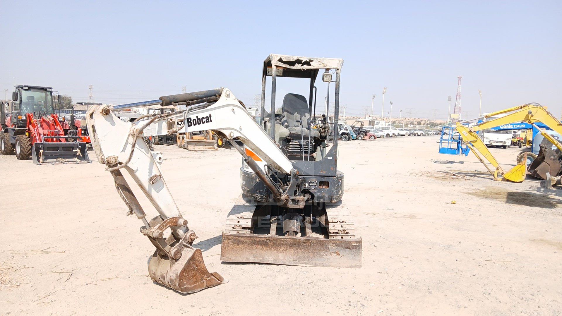 2016 BOBCAT --- VIN: B33213316